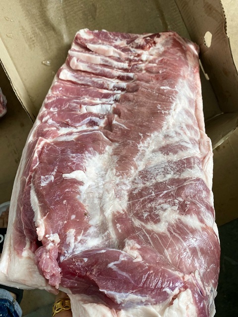 Thịt ba chỉ lợn đông lạnh nhập khẩu – Đầy đủ nạc, mỡ và bì